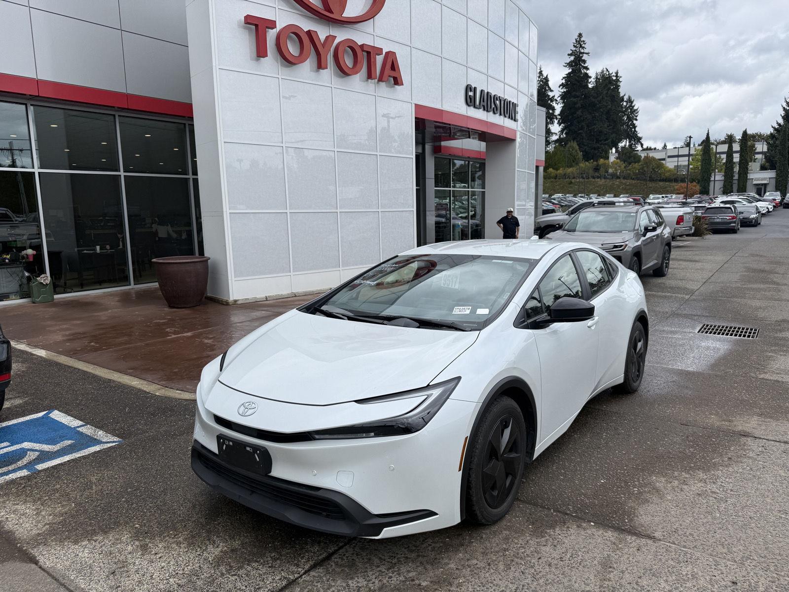 2025 Toyota Prius LE FWD