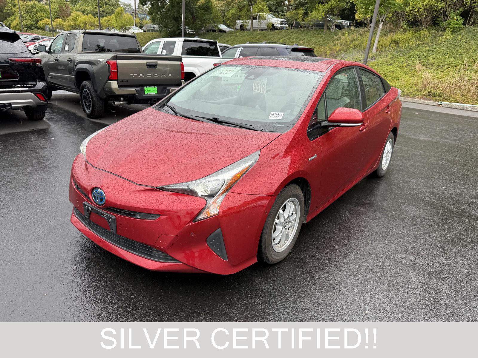Hypersonic Red 2018 Toyota Prius Hatchback Front-Wheel Drive Continuously Variable Transmission