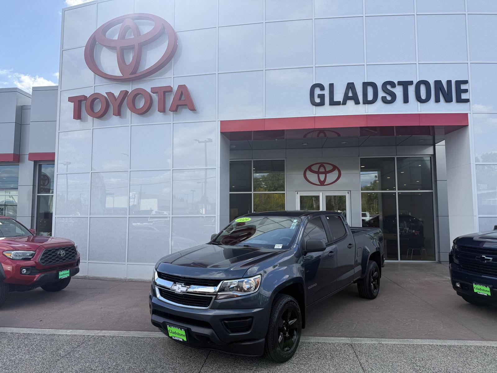 Shadow Gray Metallic 2019 Chevrolet Colorado Pickup Truck 4X2 8-Speed Automatic