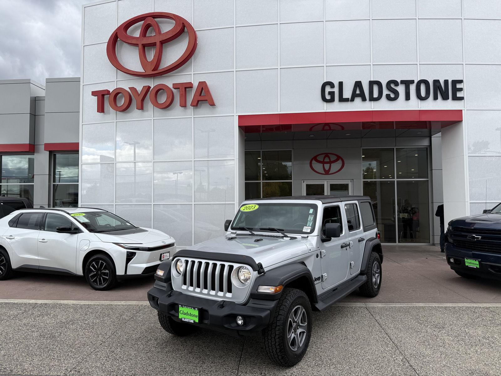 Silver Zynith Clearcoat 2023 Jeep Wrangler SUV / Crossover Four-Wheel Drive 8-Speed Automatic