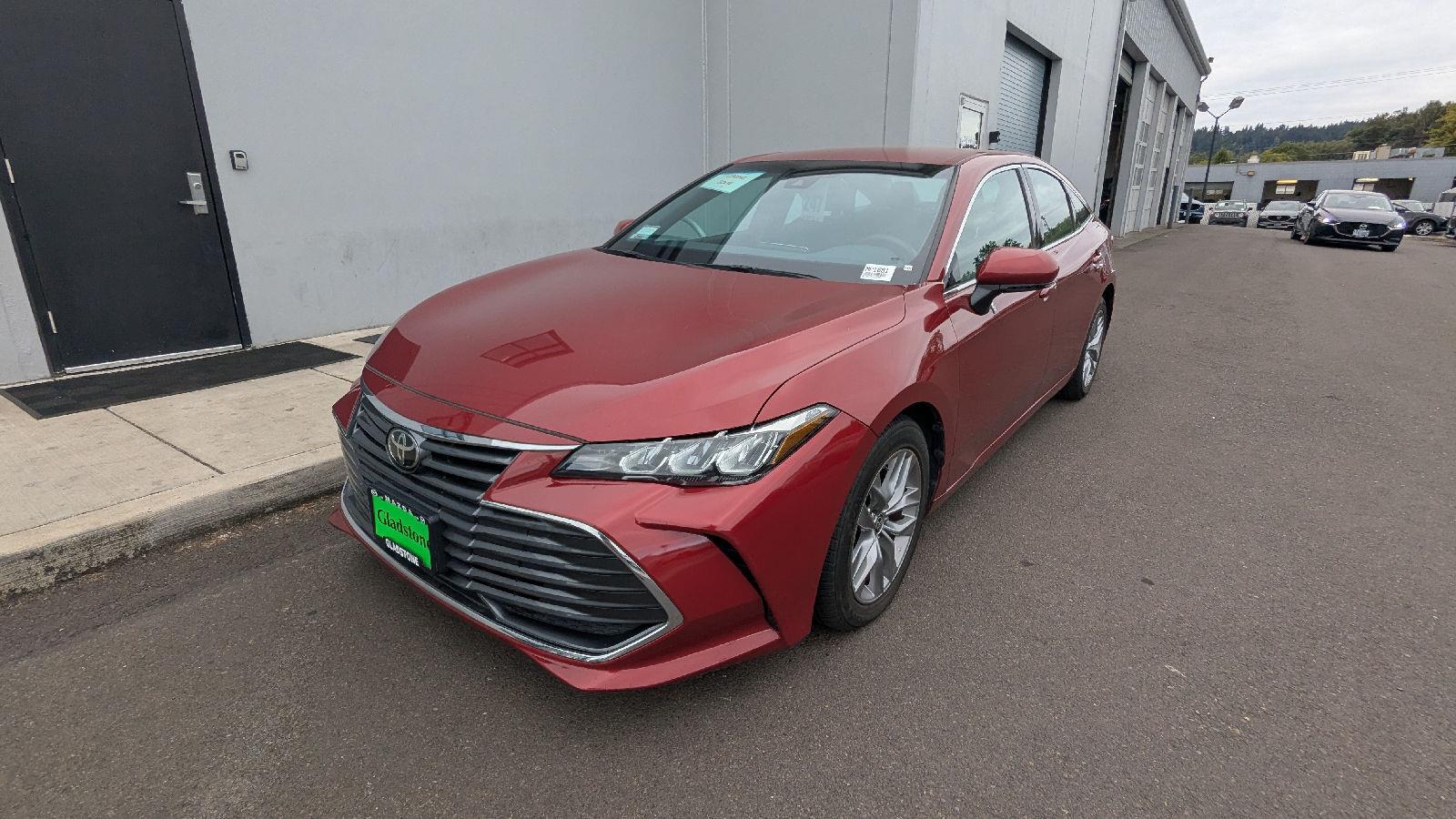 Supersonic Red 2022 Toyota Avalon Sedan Front-Wheel Drive Automatic