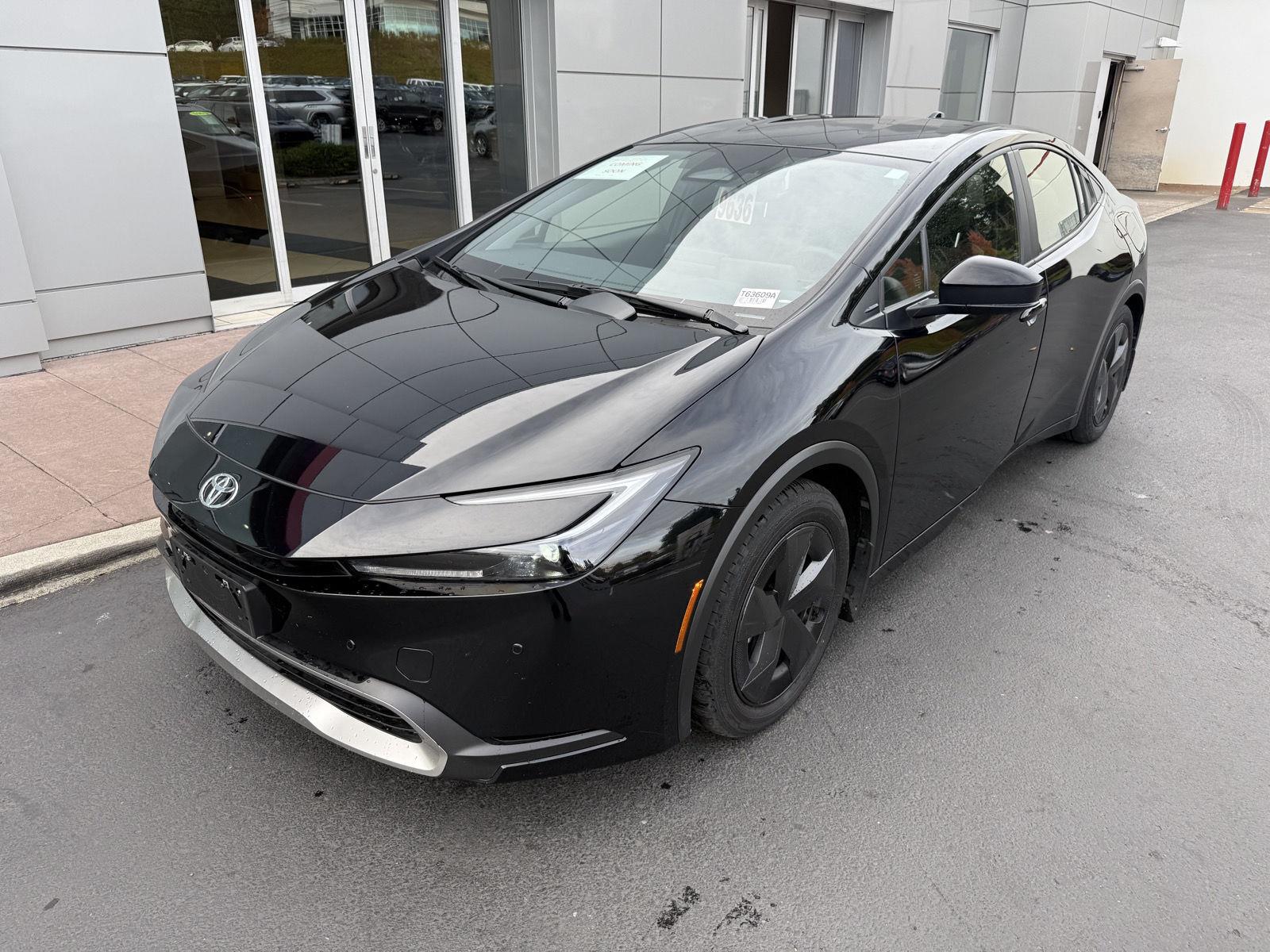 Midnight Black Metallic 2025 Toyota Prius Plug-In Hybrid Hatchback Front-Wheel Drive Continuously Variable Transmission