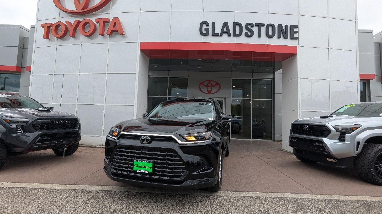 Midnight Black Metallic 2026 Toyota Grand Highlander SUV / Crossover All-Wheel Drive Automatic