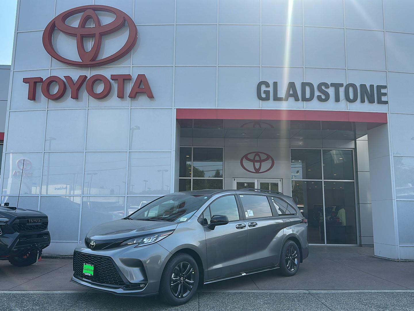 Heavy Metallic 2026 Toyota Sienna Minivan All-Wheel Drive Continuously Variable Transmission