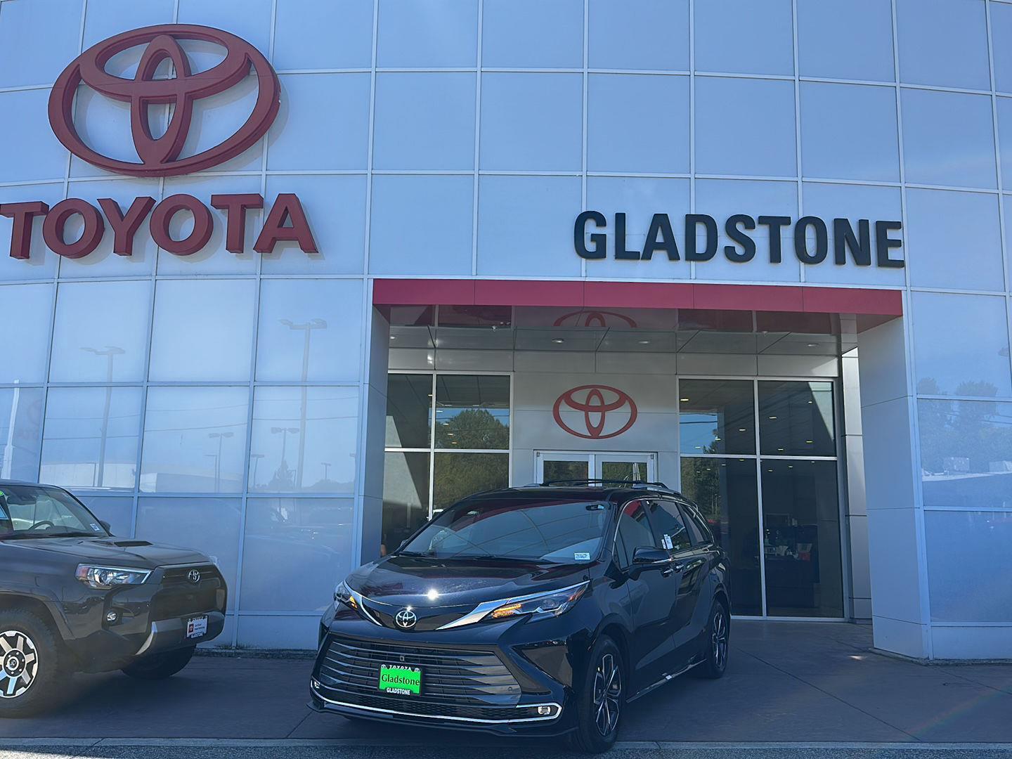Midnight Black Metallic 2026 Toyota Sienna Minivan All-Wheel Drive Continuously Variable Transmission