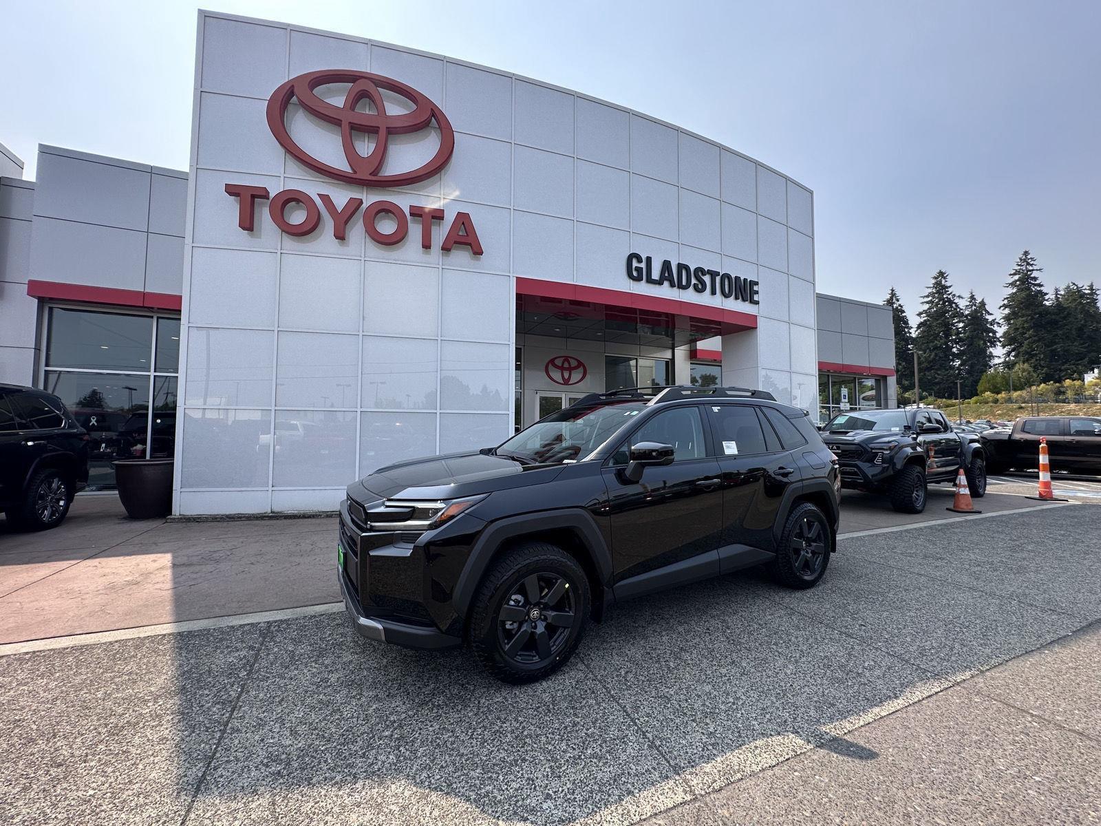 2026 Toyota RAV4 Negro (Midnight Black Metallic) SUV/Crossover Tracción en las cuatro ruedas Transmisión variable continua