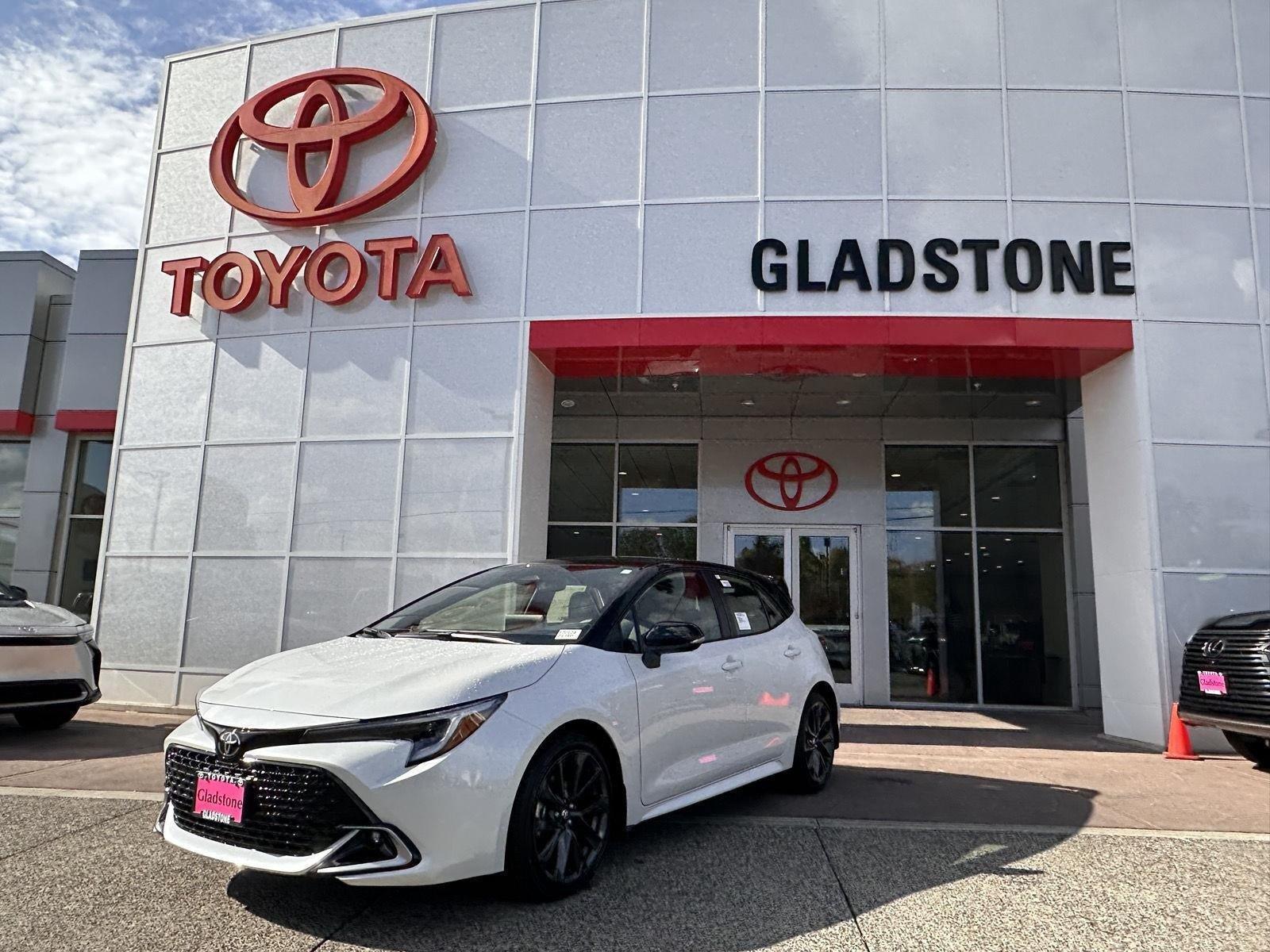 White (Wind Chill Pearl) 2027 Toyota Corolla Hatchback Hatchback Front-Wheel Drive Continuously Variable Transmission