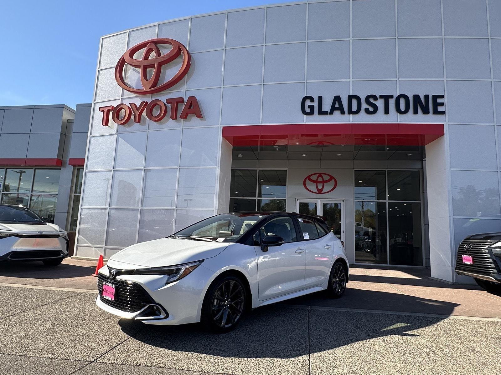 White (Wind Chill Pearl) 2027 Toyota Corolla Hatchback Hatchback Front-Wheel Drive Continuously Variable Transmission