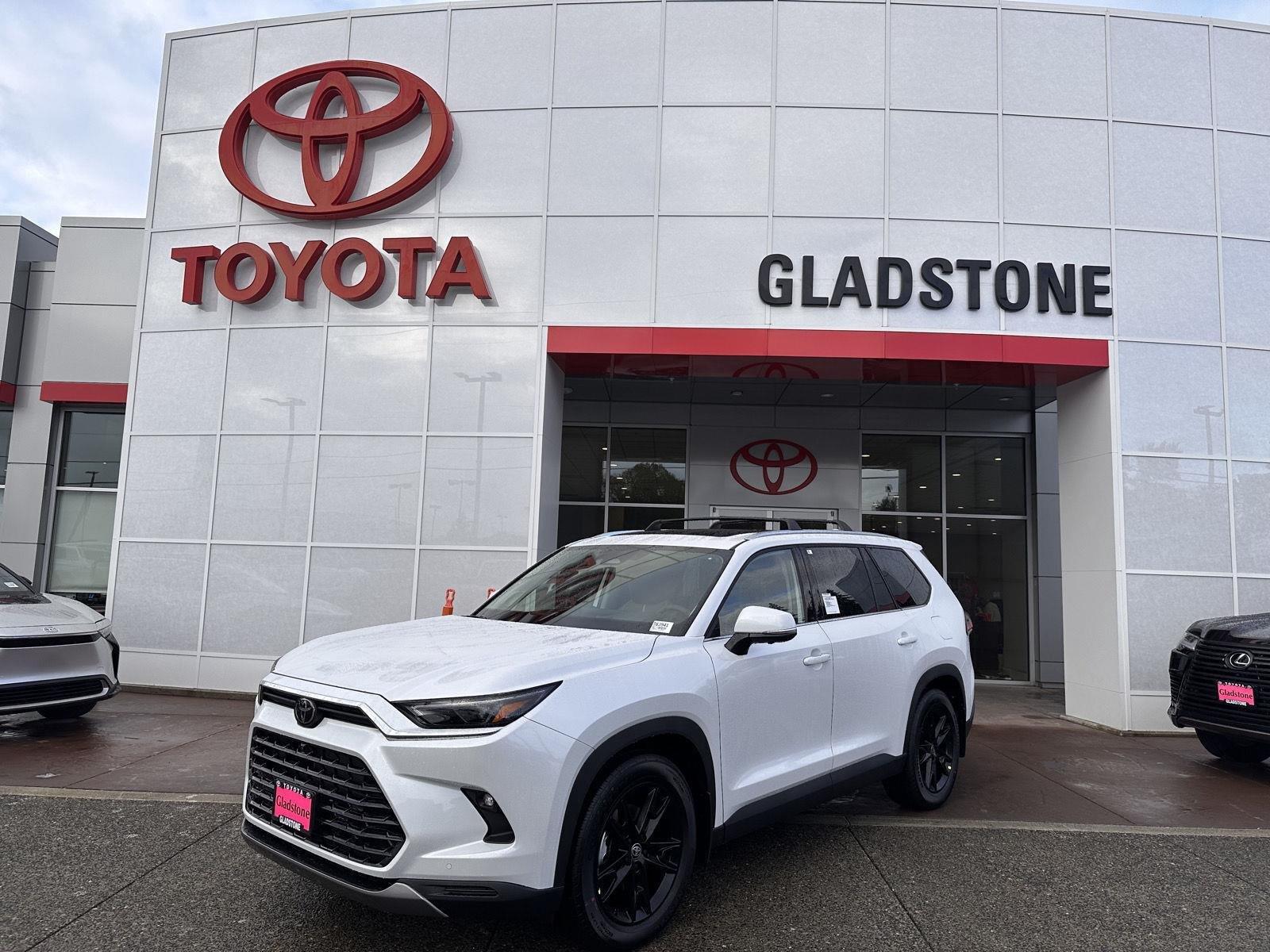 White (Wind Chill Pearl) 2026 Toyota Grand Highlander SUV / Crossover All-Wheel Drive Automatic