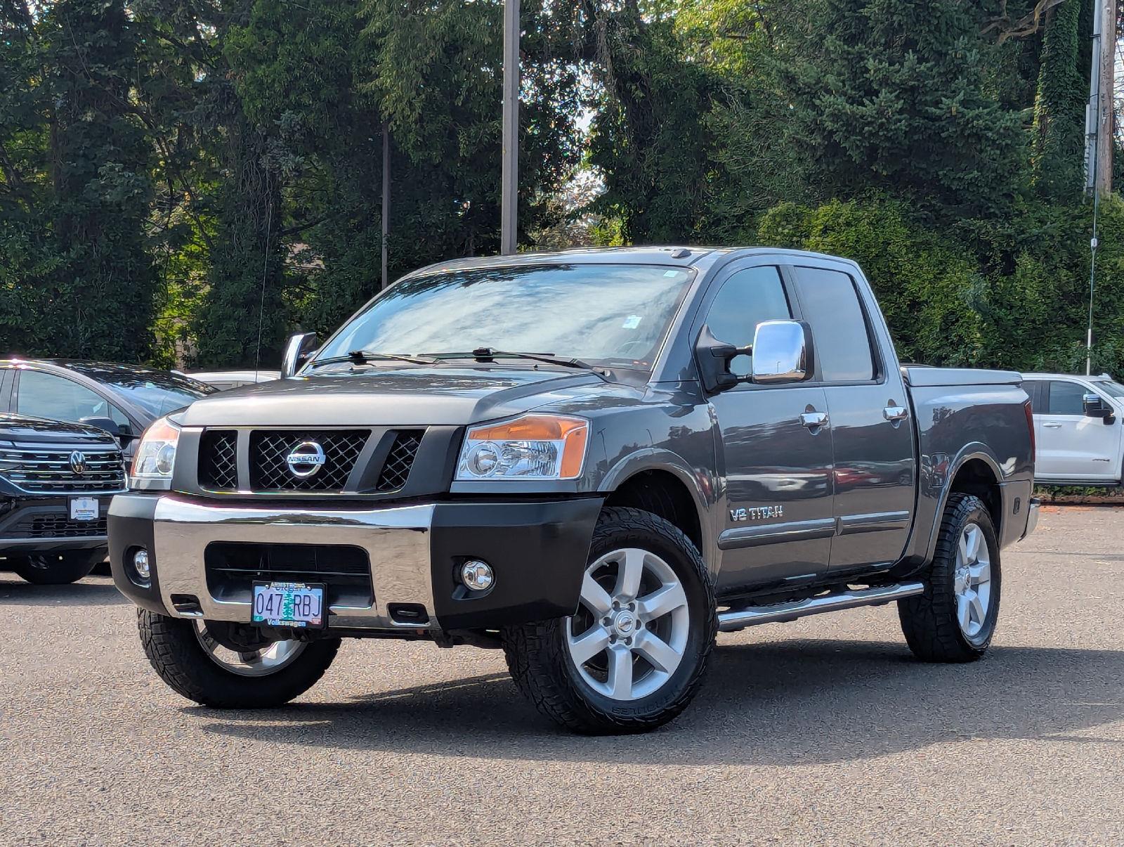 Gray (Gun Metallic) 2015 Nissan Titan Pickup Truck Four-Wheel Drive Automatic