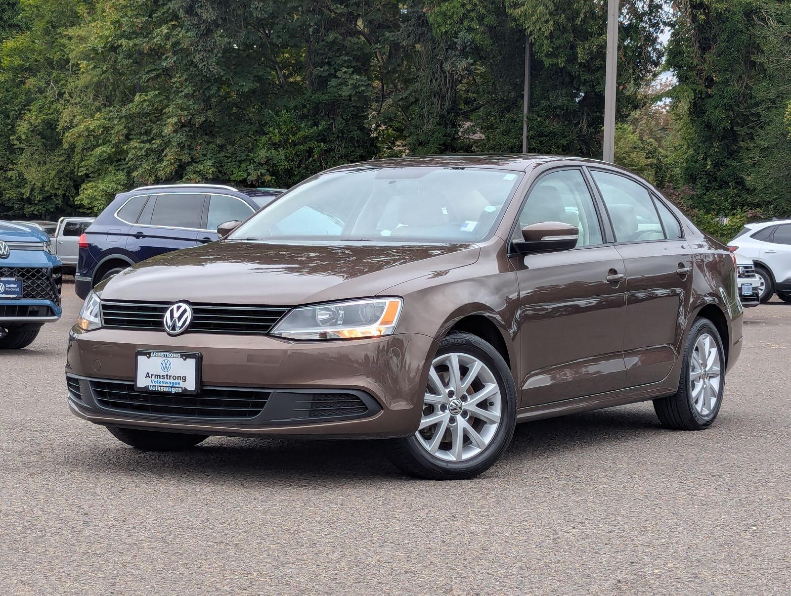 2012 Volkswagen Jetta SE with Conv and Sunroof