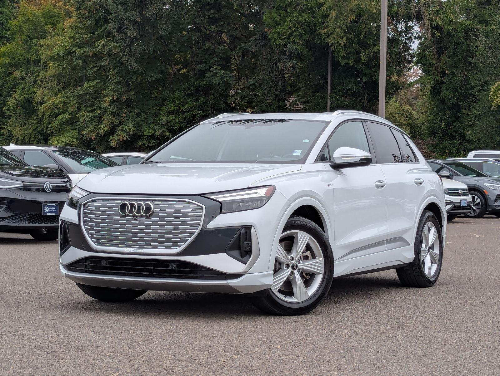 Glacier White Metallic 2024 Audi Q4 e-tron SUV / Crossover All-Wheel Drive Automatic