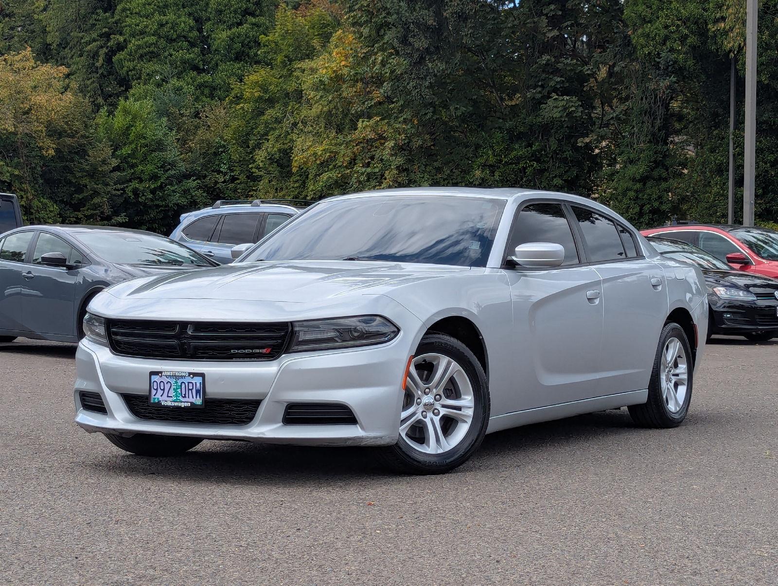 Triple Nickel Clearcoat 2019 Dodge Charger Sedan Rear-Wheel Drive 8-Speed Automatic