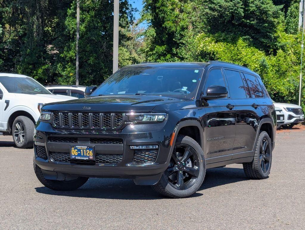 Diamond Black Crystal Pearlcoat 2025 Jeep Grand Cherokee L SUV / Crossover Four-Wheel Drive 8-Speed Automatic