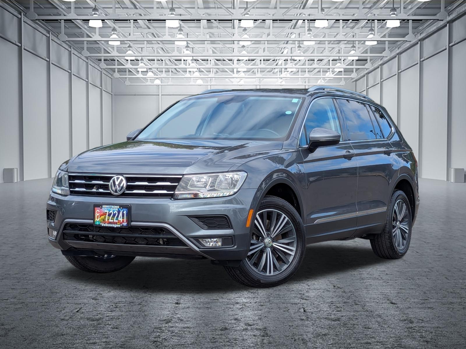 Platinum Gray Metallic 2018 Volkswagen Tiguan SUV / Crossover All-Wheel Drive Automatic