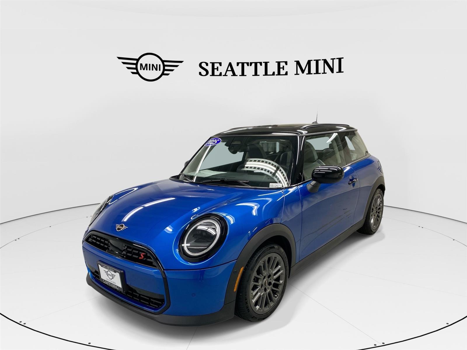 Icy Sunshine Blue Metallic 2025 MINI Cooper Hatchback Front-Wheel Drive 7-Speed Automatic