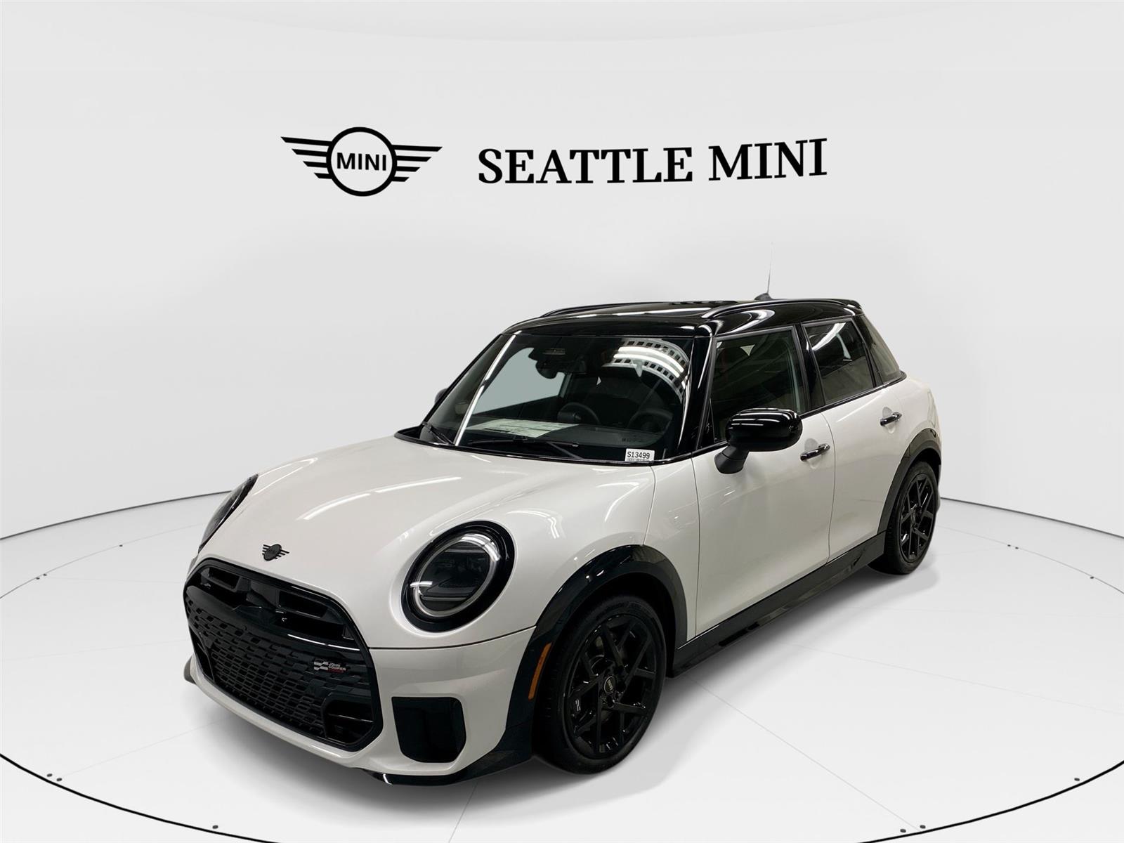 Nanuq White Metallic 2026 MINI Cooper S 4-Door Hatchback FWD Hatchback Front-Wheel Drive 7-Speed Automatic