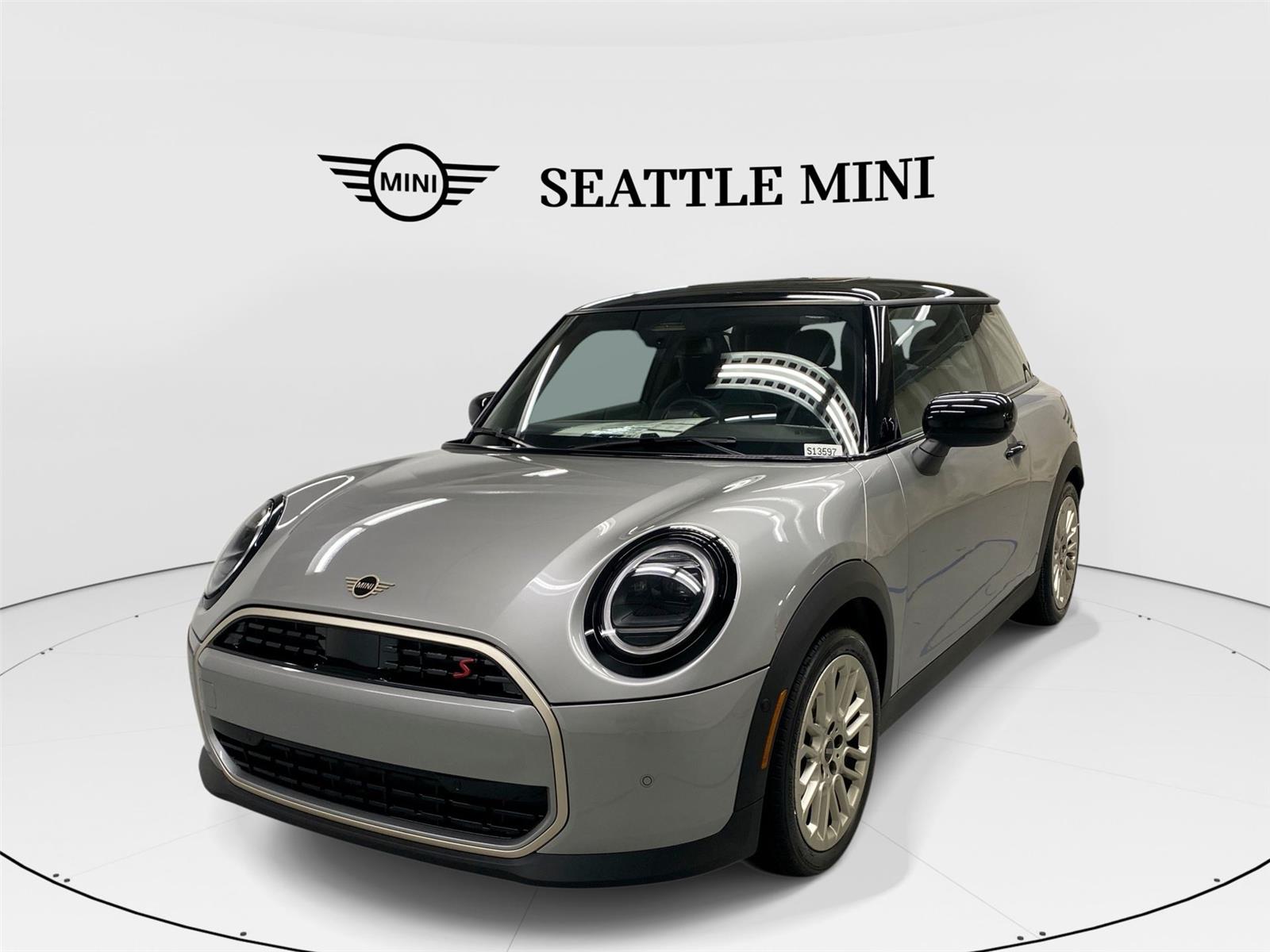 Melting Silver III Metallic 2026 MINI Cooper Hatchback Front-Wheel Drive 7-Speed Automatic