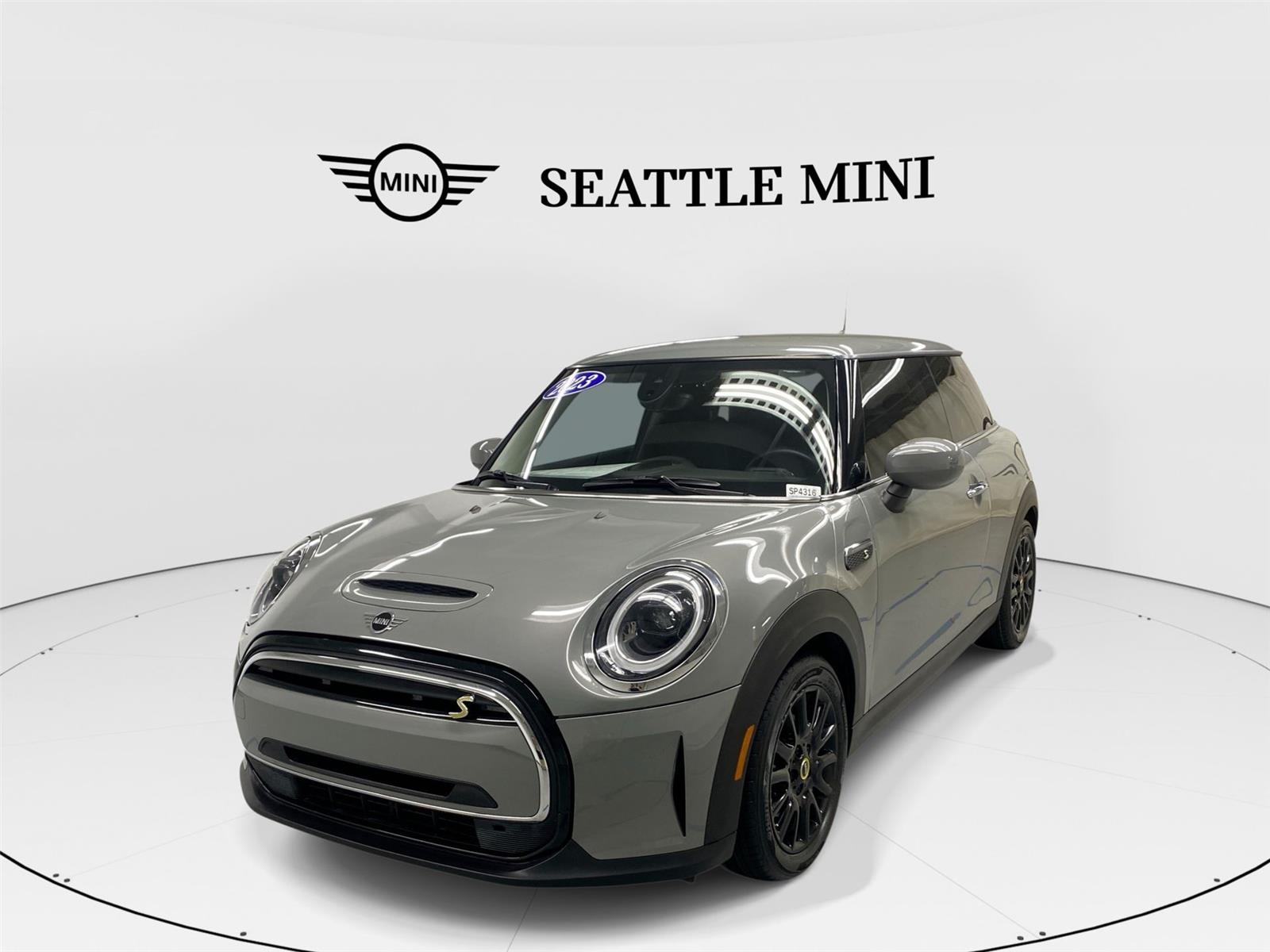 2023 MINI Cooper SE 2-Door Hatchback FWD    