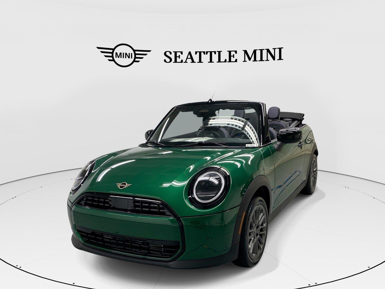 British Racing Green IV Metallic 2026 MINI Cooper Hatchback Front-Wheel Drive 7-Speed Automatic