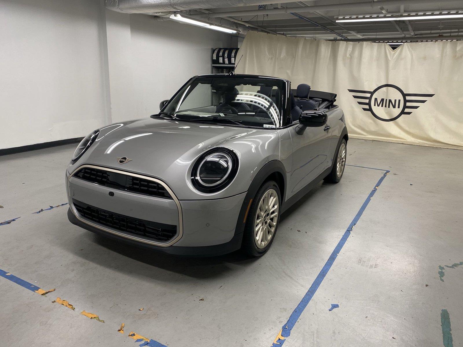 Melting Silver III Metallic 2026 MINI Cooper Hatchback Front-Wheel Drive 7-Speed Automatic