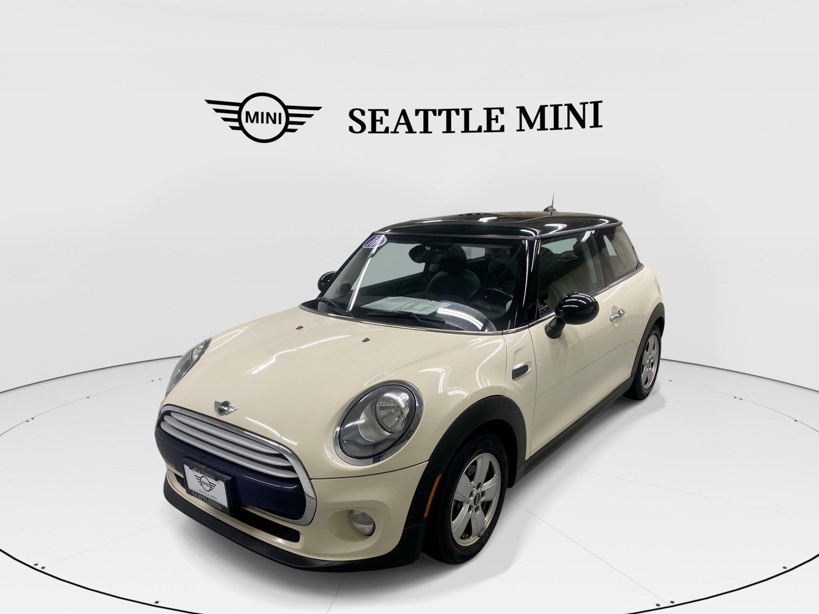 Pepper White 2016 MINI Cooper Hatchback Manual