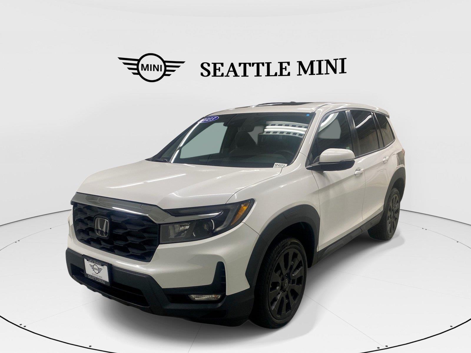 Platinum White Pearl 2023 Honda Passport SUV / Crossover All-Wheel Drive 9-Speed Automatic