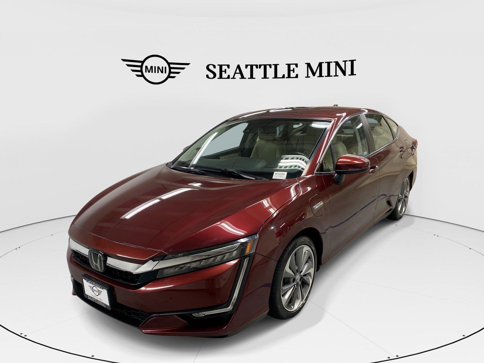 Red (Crimson Pearl) 2018 Honda Clarity Hybrid Plug-In Sedan Front-Wheel Drive Continuously Variable Transmission