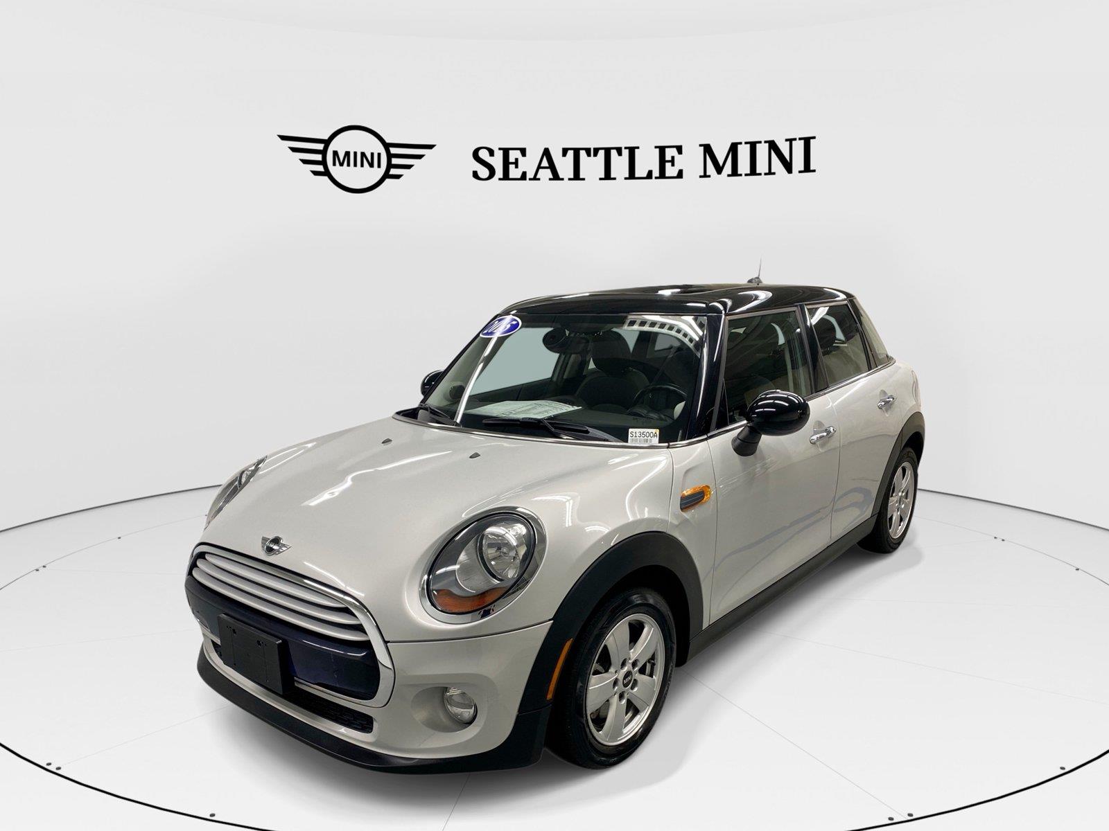 White 2015 MINI Cooper Hatchback  Manual