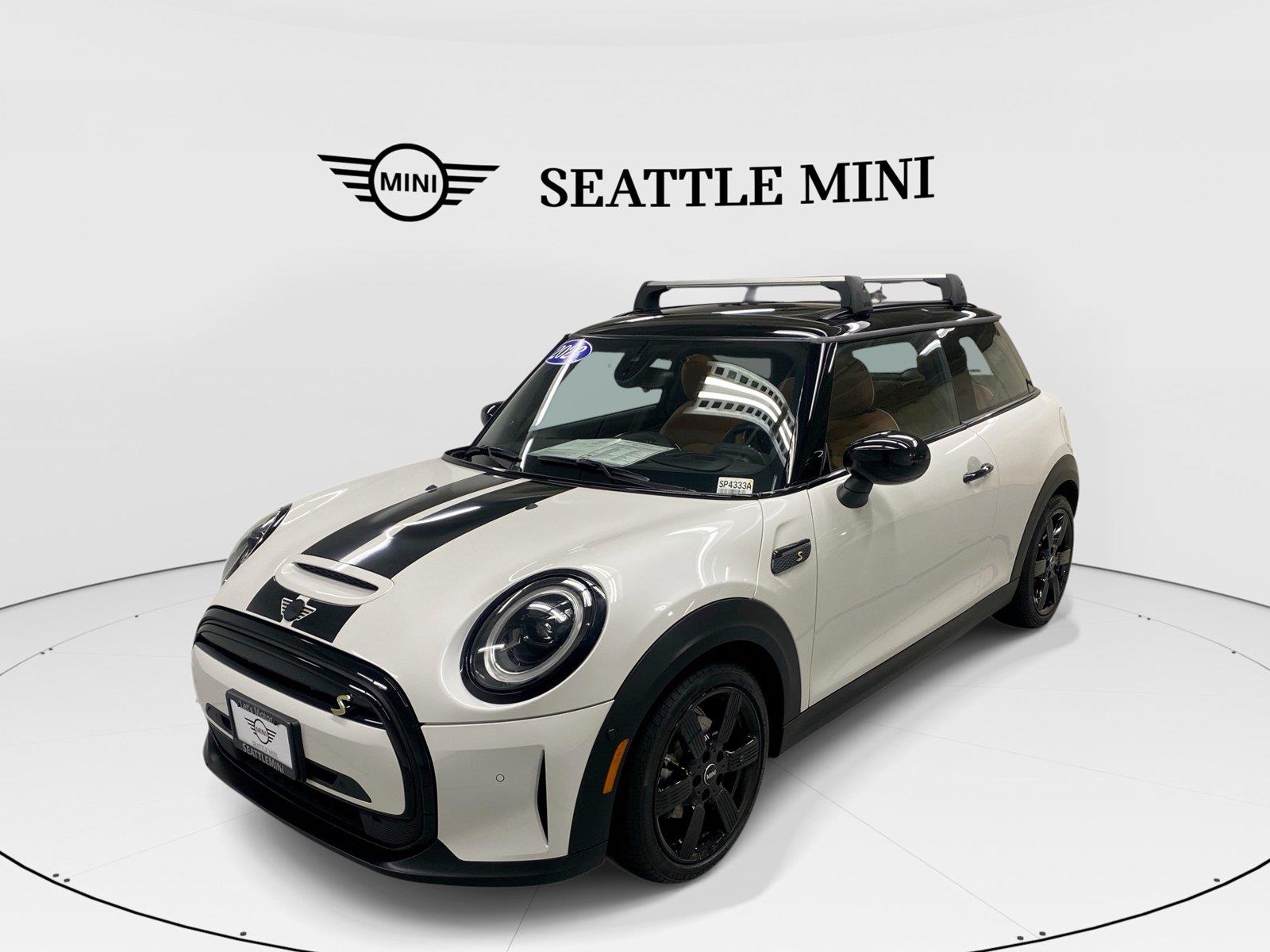 Nanuq White Metallic 2023 MINI Cooper Hatchback Front-Wheel Drive 1-Speed Automatic