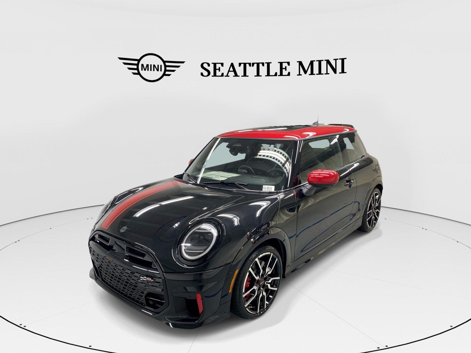 Midnight Black II Metallic 2026 MINI Cooper Hatchback Front-Wheel Drive 7-Speed Automatic