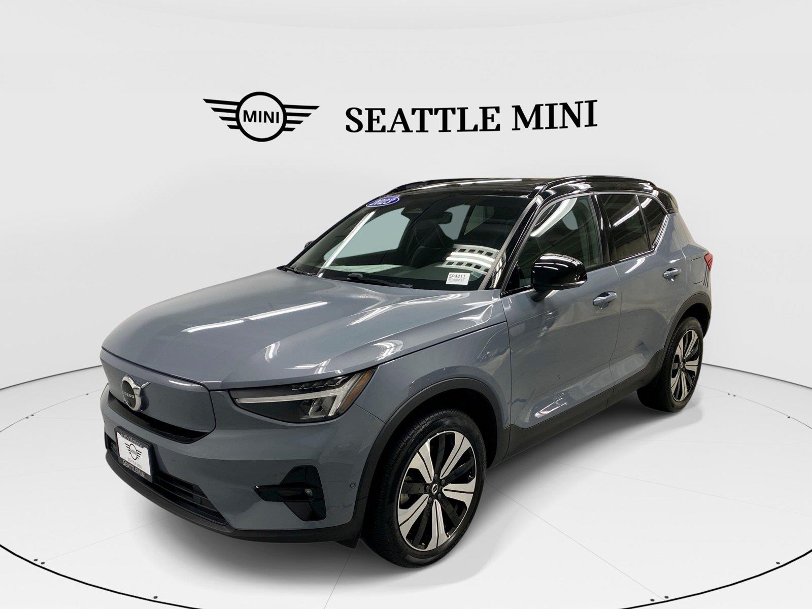 Gray 2023 Volvo XC40 Recharge SUV / Crossover All-Wheel Drive 1-Speed Automatic