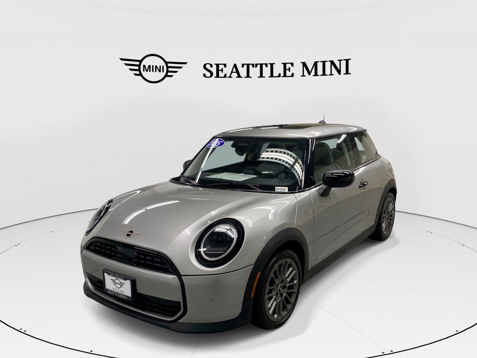2025 MINI Cooper 2-Door Hatchback FWD