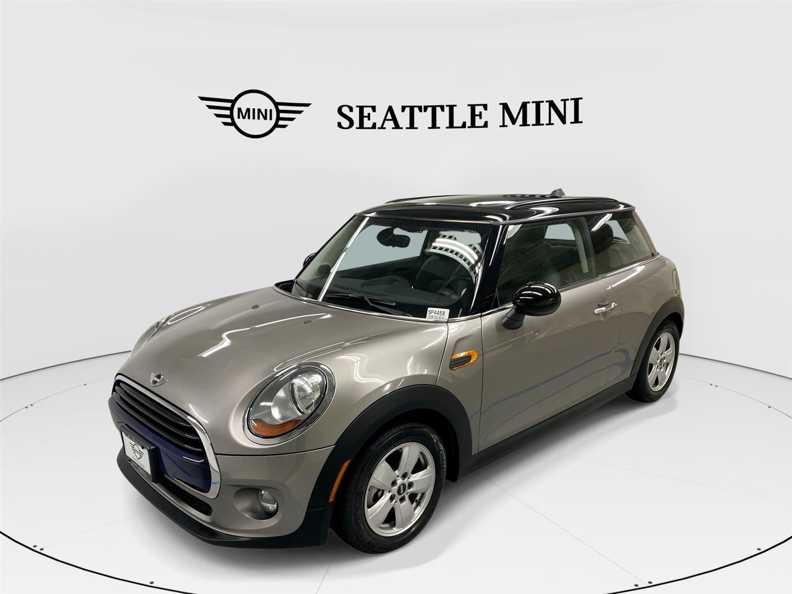 2018 MINI Cooper 3-Door Hatchback FWD