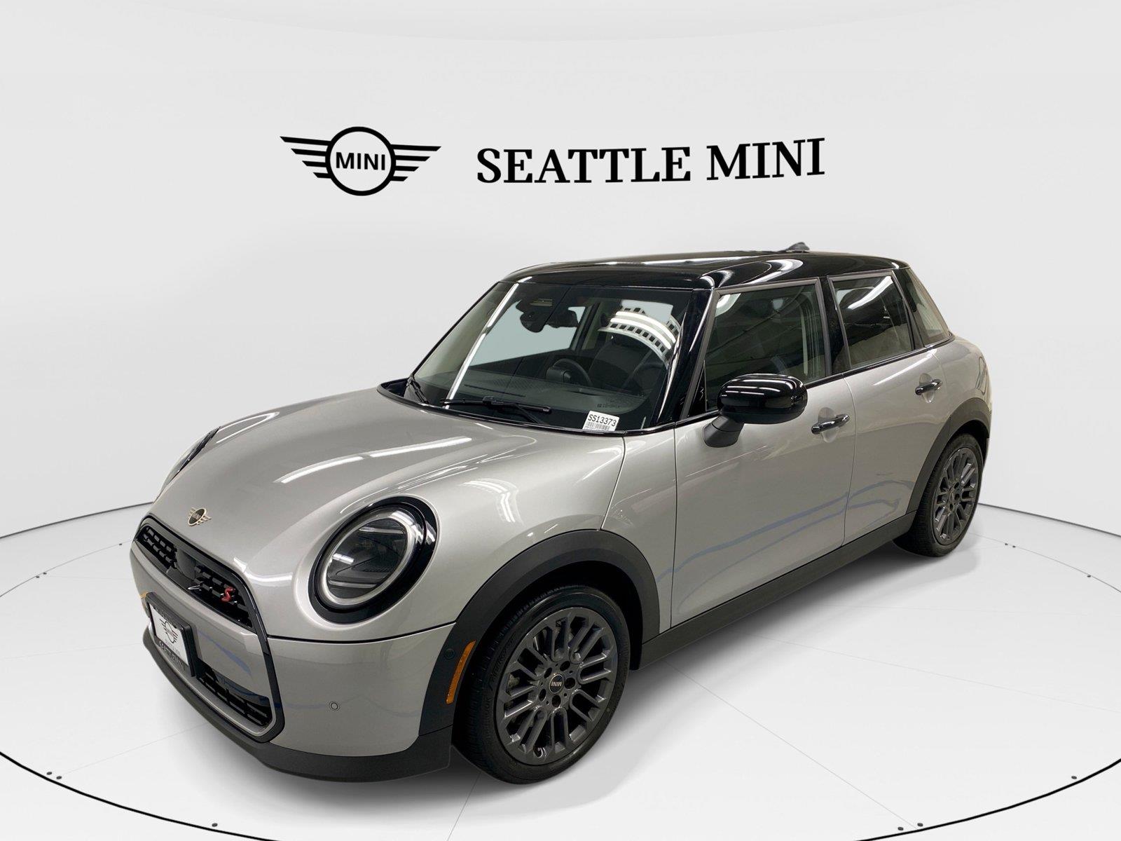 Melting Silver III Metallic 2026 MINI Cooper Hatchback Front-Wheel Drive 7-Speed Automatic