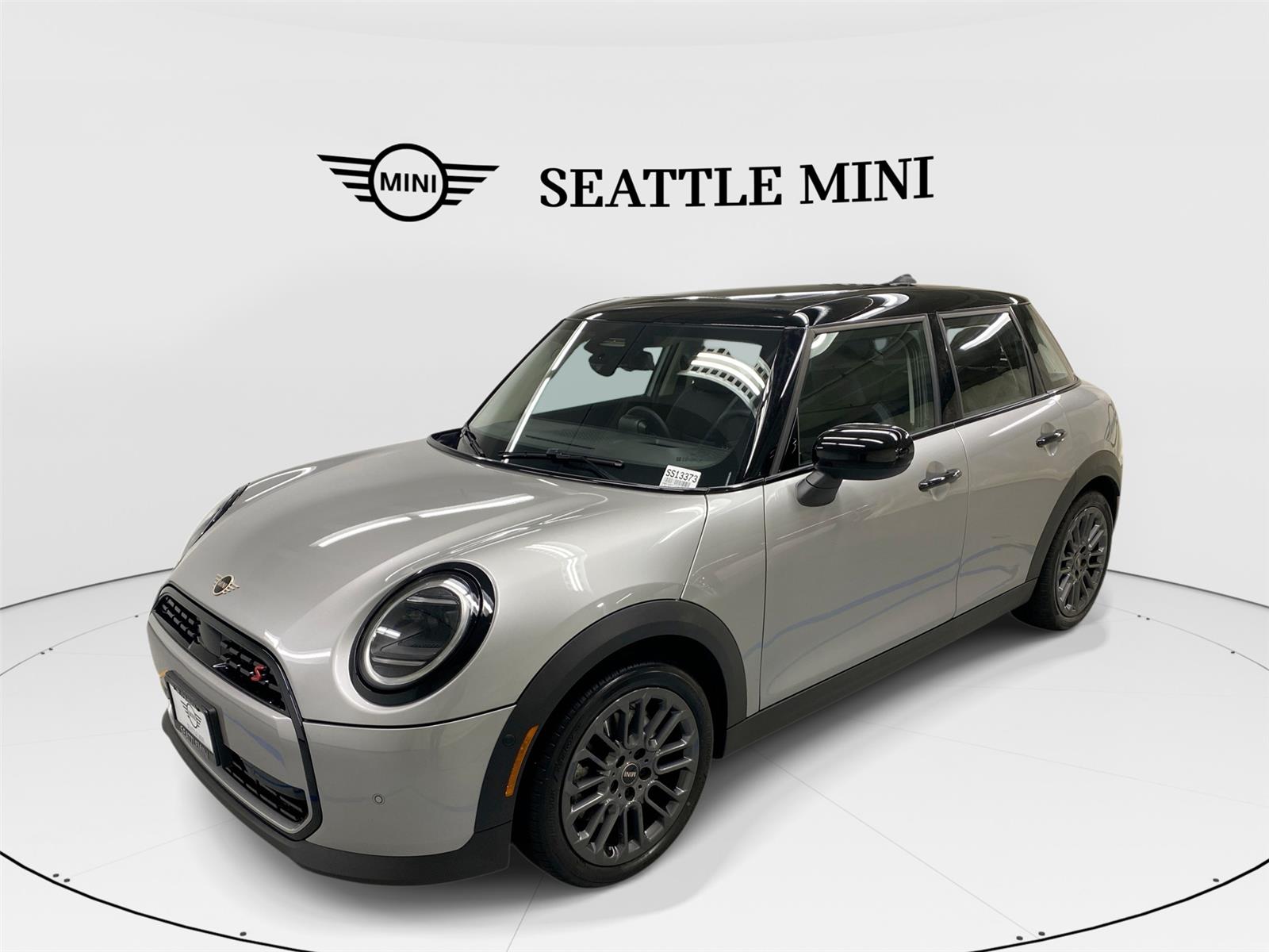 Melting Silver III Metallic 2026 MINI Cooper Hatchback Front-Wheel Drive 7-Speed Automatic