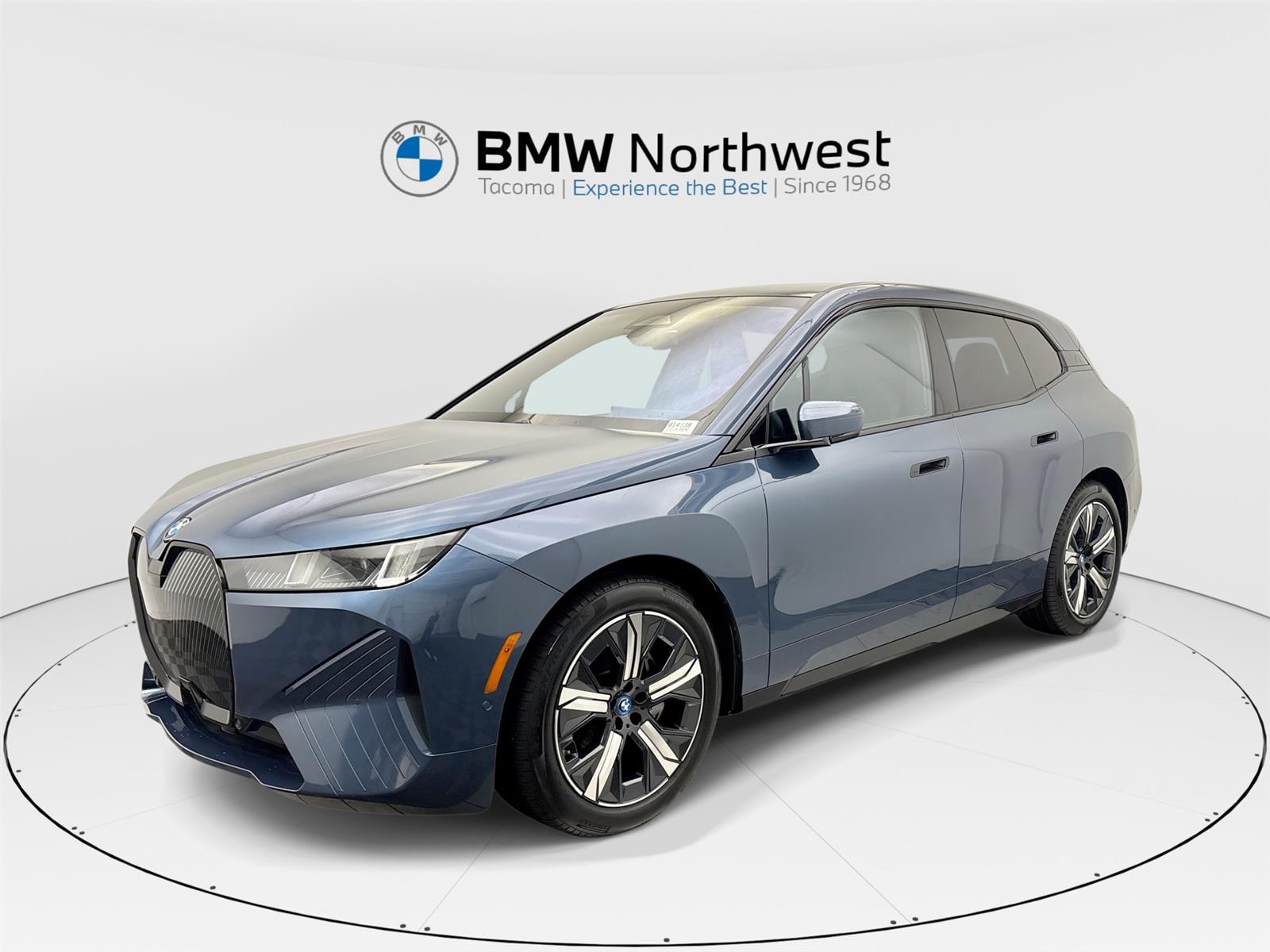 2026 BMW iX xDrive60