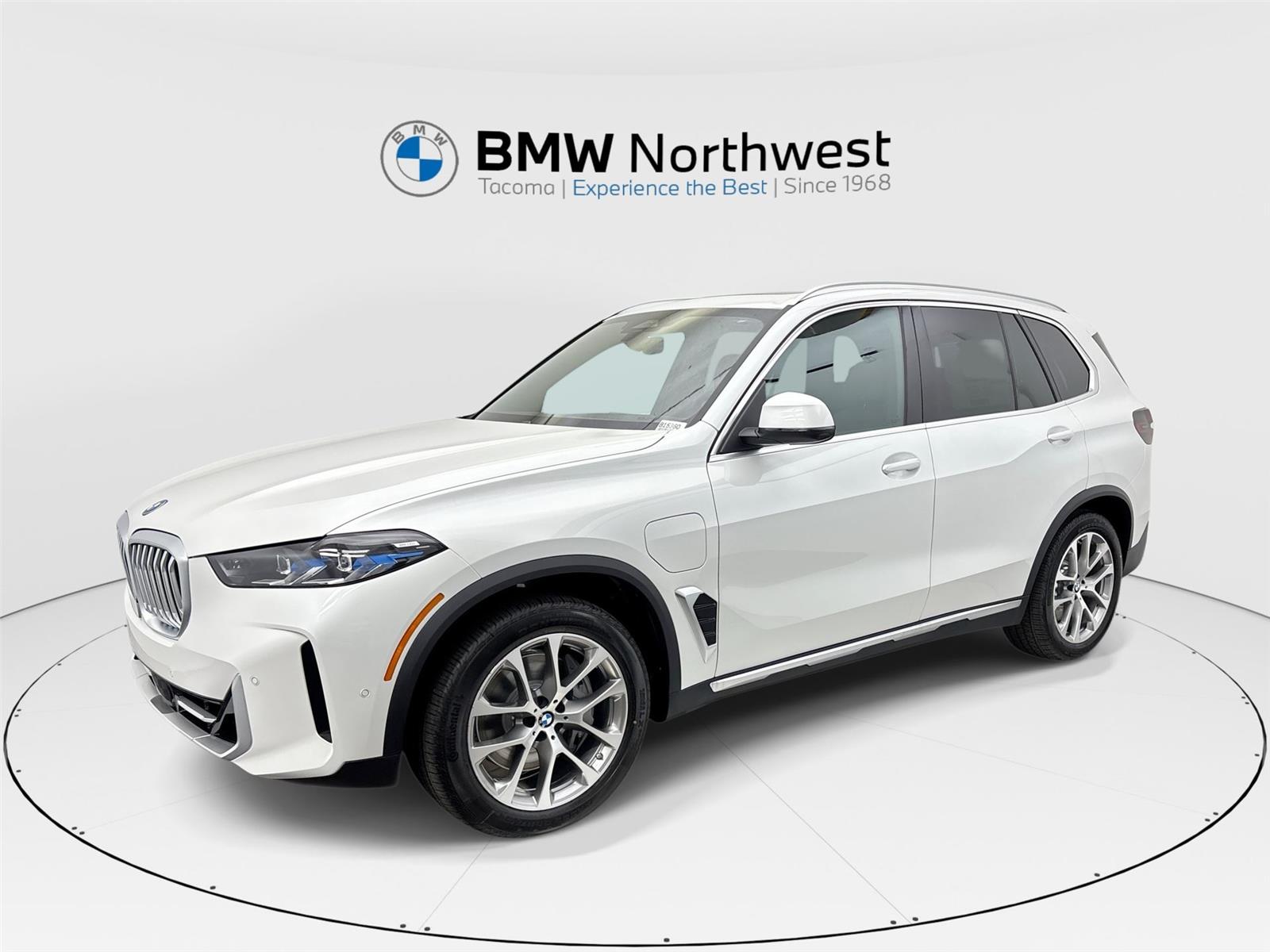 Mineral White Metallic 2026 BMW X5 xDrive50e SUV / Crossover All-Wheel Drive 8-Speed Automatic