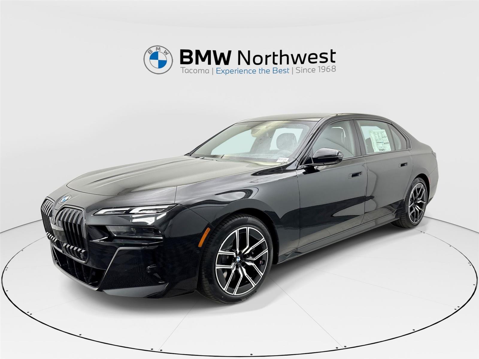 Black Sapphire Metallic 2026 BMW 7 Series Sedan All-Wheel Drive 8-Speed Automatic
