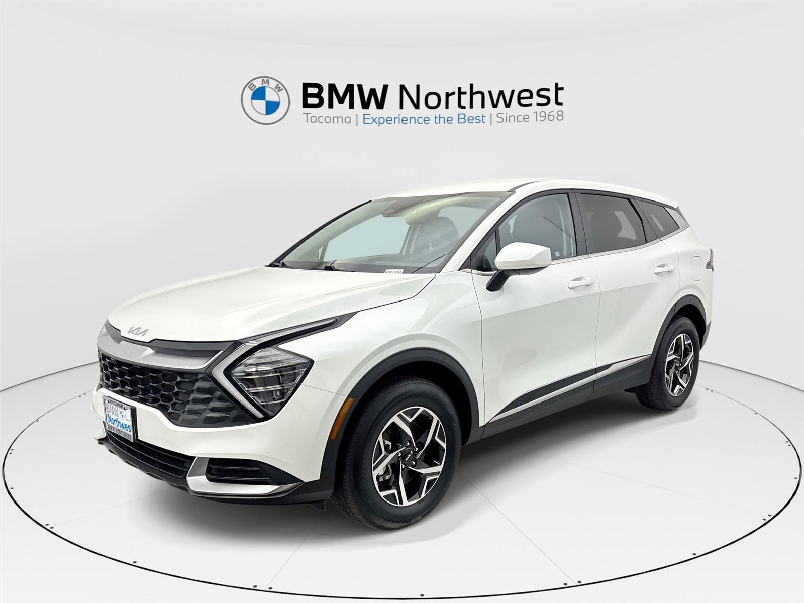 Snow White Pearl 2024 Kia Sportage SUV / Crossover All-Wheel Drive 8-Speed Automatic
