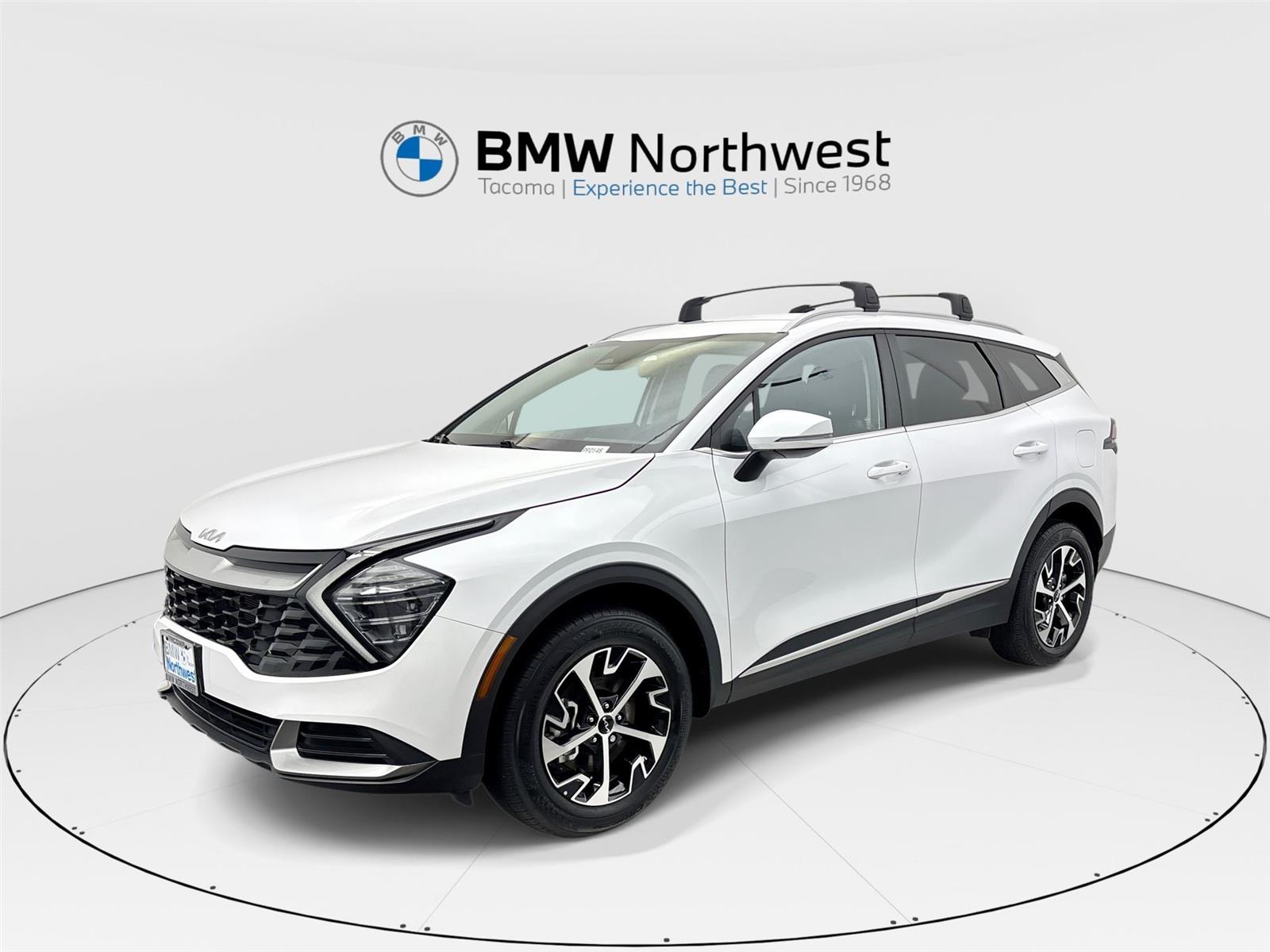 Glacial White Pearl 2024 Kia Sportage SUV / Crossover All-Wheel Drive 8-Speed Automatic