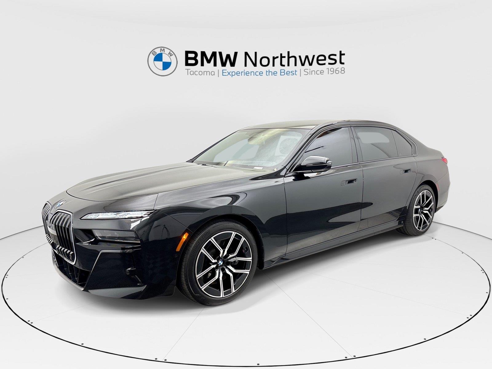 Black Sapphire Metallic 2026 BMW 7 Series Sedan All-Wheel Drive 8-Speed Automatic