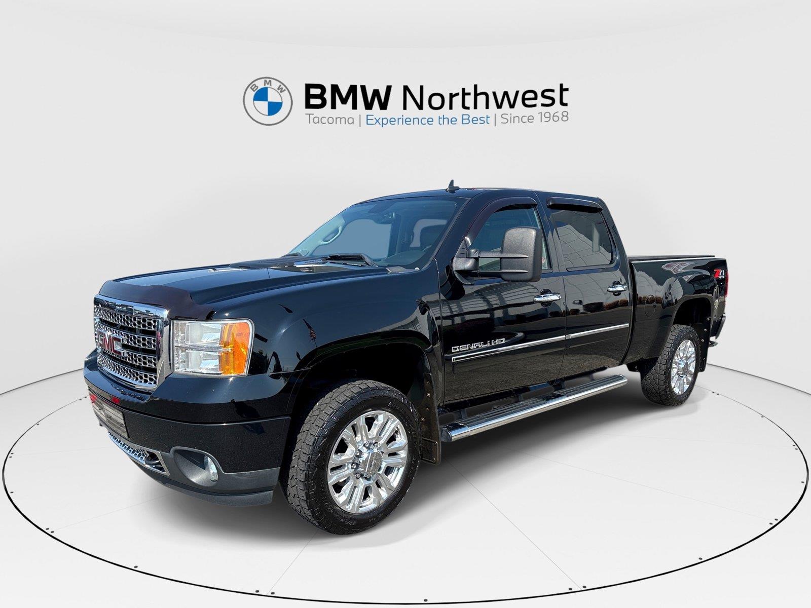 2014 GMC Sierra 2500HD Denali Crew Cab SB 4WD