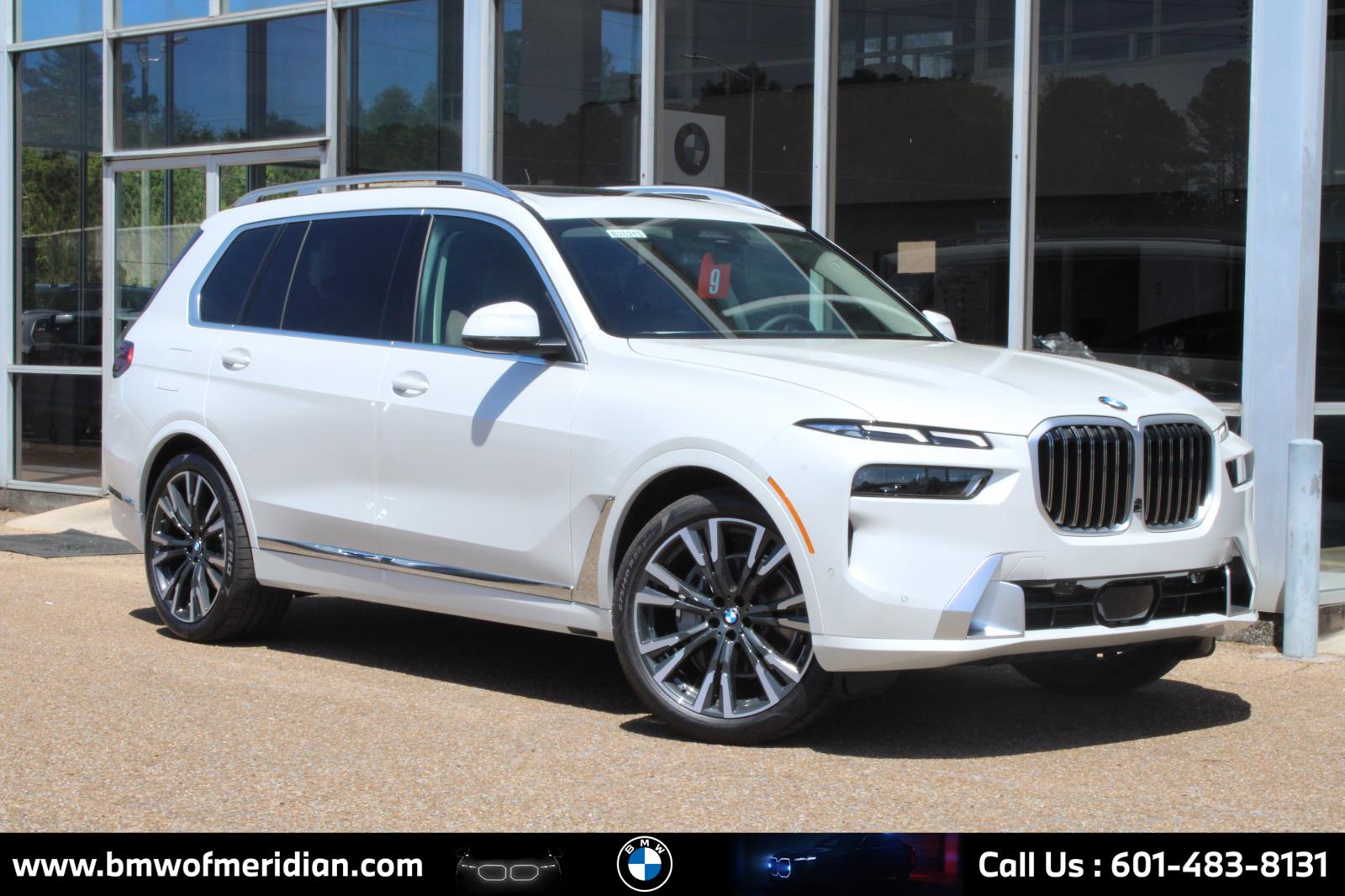 Mineral White Metallic 2026 BMW X7 xDrive40i SUV / Crossover All-Wheel Drive Automatic