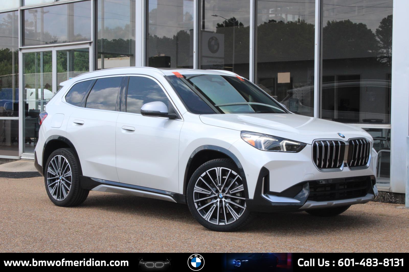 Mineral White Metallic 2024 BMW X1 SUV / Crossover All-Wheel Drive 7-Speed Dual Clutch