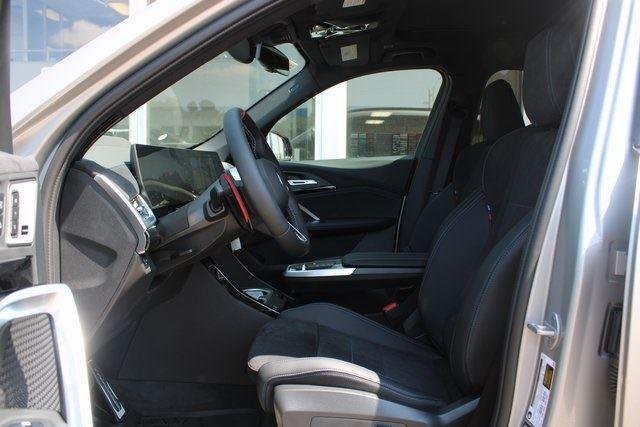 2026 BMW X1 M35i - Photo 11