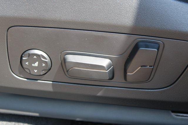 2026 BMW X1 M35i - Photo 12