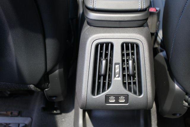 2026 BMW X1 M35i - Photo 21
