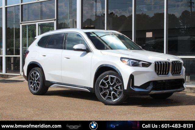 Mineral White Metallic 2026 BMW X1 xDrive28i SUV / Crossover All-Wheel Drive 7-Speed Dual Clutch