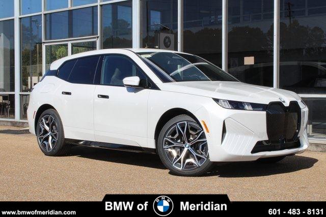 Mineral White Metallic 2026 BMW iX SUV / Crossover All-Wheel Drive Automatic